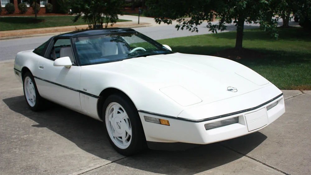 Corvette Generations/C4/C4 1988 White.webp